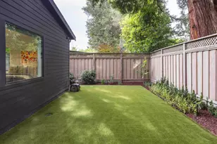 725 Evergreen St, Menlo Park, CA 94025 - Photo 28