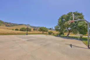 24720 Foothill Dr, Salinas, CA 93908 - Photo 48