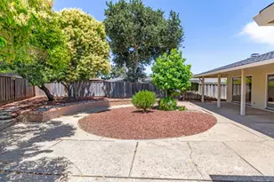 2618 Martinez Dr, Burlingame, CA 94010 - Photo 28