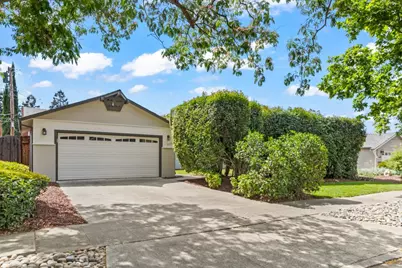 737 Hamann Dr, San Jose, CA 95117 - Photo 2