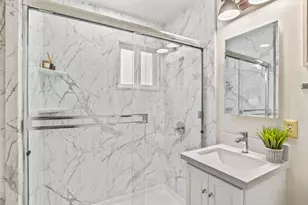 737 Hamann Dr, San Jose, CA 95117 - Photo 16