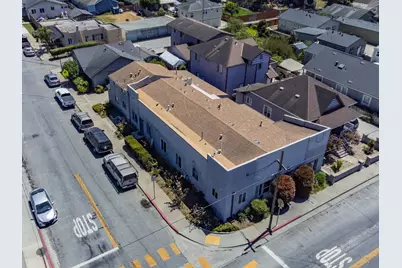 406 E 5th St, Watsonville, CA 95076 - Photo 2
