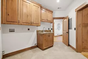 12401 Merriman Ln, Gilroy, CA 95020 - Photo 18