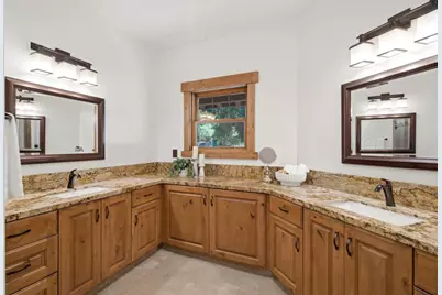 12401 Merriman Ln, Gilroy, CA 95020 - Photo 32