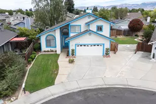1219 Willow Ct, Gilroy, CA 95020 - Photo 2