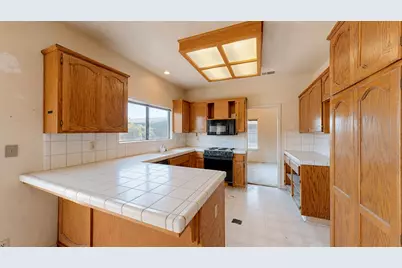 1961 Nikki Ann Way, Turlock, CA 95380 - Photo 16