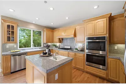 8411 Goldenrod Cir, Gilroy, CA 95020 - Photo 12
