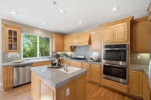 8411 Goldenrod Cir, Gilroy, CA 95020 - Photo 12