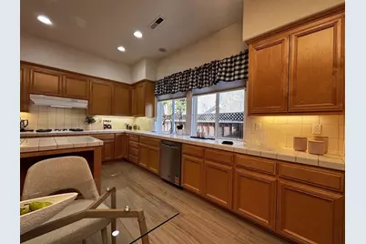8881 Zinnia St, Gilroy, CA 95020 - Photo 8