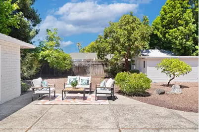 136 Eldora Dr, Mountain View, CA 94041 - Photo 30