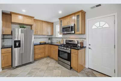 2293 W Hedding St, San Jose, CA 95128 - Photo 22
