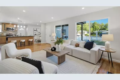 2293 W Hedding St, San Jose, CA 95128 - Photo 14