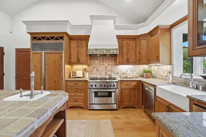 15027 Natalye Rd, Monte Sereno, CA 95030 - Photo 14