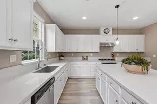1429 Poppy Ln, Hayward, CA 94545 - Photo 8