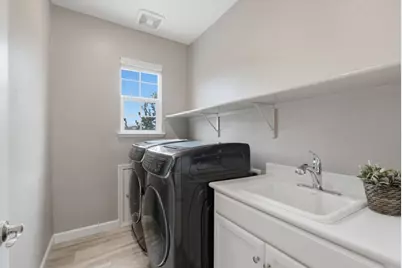 1429 Poppy Ln, Hayward, CA 94545 - Photo 40