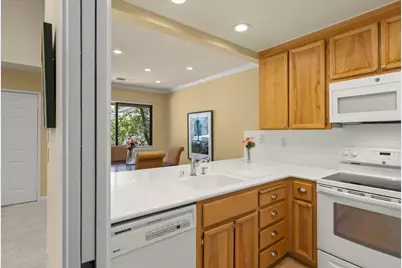 5696 Makati Cir H, San Jose, CA 95123 - Photo 12