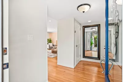 837 Nectarine Ave, Sunnyvale, CA 94087 - Photo 2