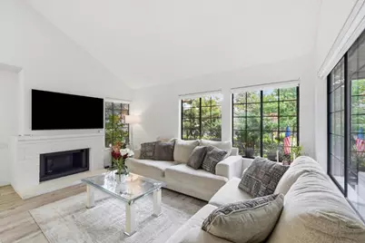 2561 Yerba Bank, San Jose, CA 95121 - Photo 12