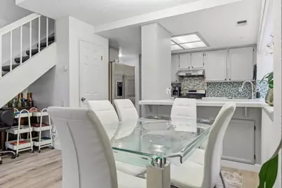 2561 Yerba Bank, San Jose, CA 95121 - Photo 18