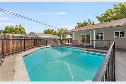 2704 Westchester Ln, Modesto, CA 95350 - Photo 36