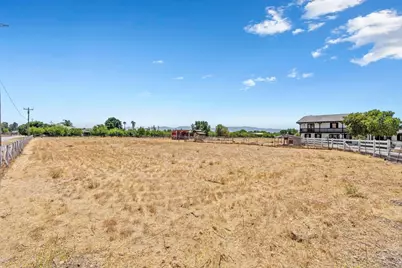 141 Arroyo Seco Dr, Hollister, CA 95023 - Photo 42