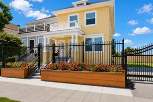 871 37th St, Emeryville, CA 94608 - Photo 2