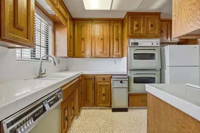 1505 Atherton Way, Salinas, CA 93906 - Photo 16