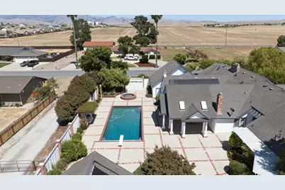 2020 Sunset Dr, Hollister, CA 95023 - Photo 90