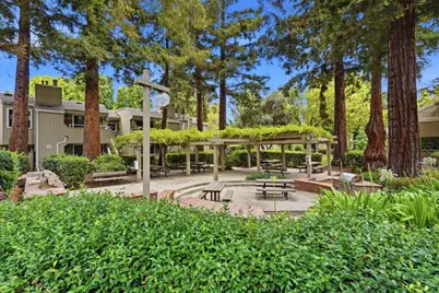 1652 Braddock Ct, San Jose, CA 95125 - Photo 28