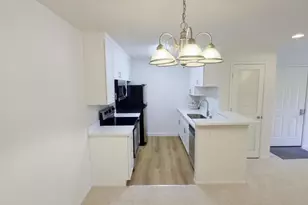 2728 Somerset Park Cir, San Jose, CA 95132 - Photo 2