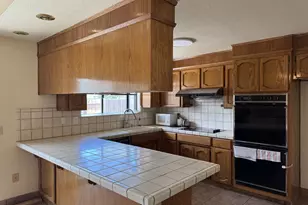 3437 Estate Dr, Stockton, CA 95209 - Photo 6