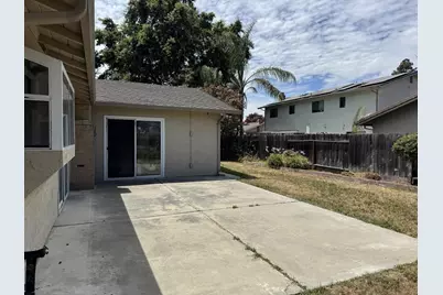 3437 Estate Dr, Stockton, CA 95209 - Photo 4