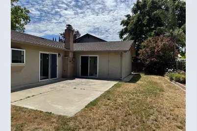 3437 Estate Dr, Stockton, CA 95209 - Photo 2