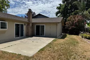 3437 Estate Dr, Stockton, CA 95209 - Photo 2