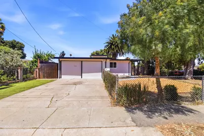 1827 Stevens Ave, East Palo Alto, CA 94303 - Photo 2
