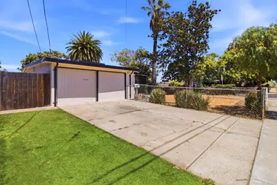 1827 Stevens Ave, East Palo Alto, CA 94303 - Photo 30