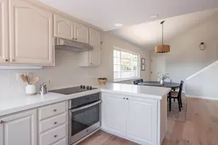 550 Anchor Cir, Redwood City, CA 94065 - Photo 10