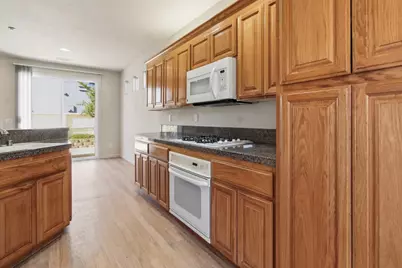 2 Churchill Cir, Salinas, CA 93906 - Photo 6