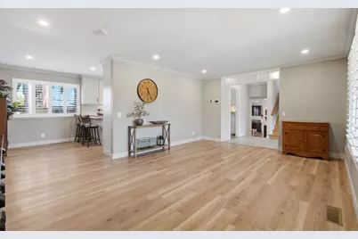 495 London Dr, Gilroy, CA 95020 - Photo 8