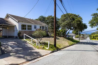 306 9th St, Pacific Grove, CA 93950 - Photo 14