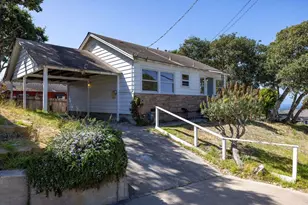 306 9th St, Pacific Grove, CA 93950 - Photo 2