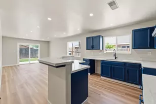 3709 Harris Rd, Bakersfield, CA 93313 - Photo 10