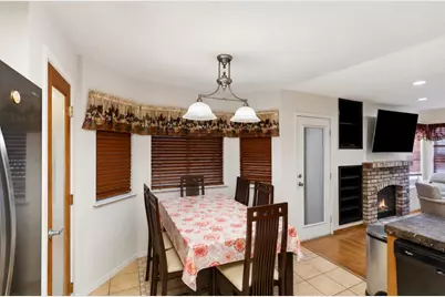 1182 Seasons Dr, Pittsburg, CA 94565 - Photo 6