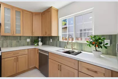 1789 Linnet Ln, Sunnyvale, CA 94087 - Photo 12