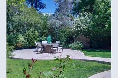 495 Arboleda Dr, Los Altos, CA 94024 - Photo 40