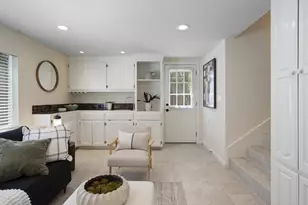 1128 Hawthorne Dr, San Mateo, CA 94402 - Photo 24