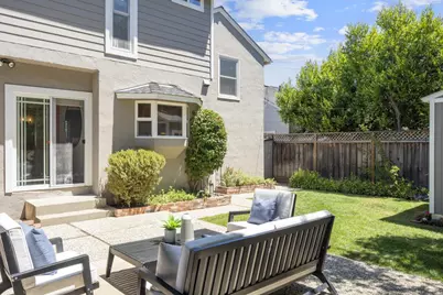 1128 Hawthorne Dr, San Mateo, CA 94402 - Photo 16