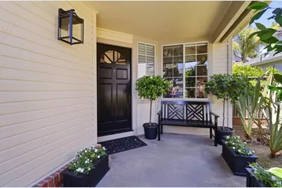 811 Schooner Bay Dr, Redwood City, CA 94065 - Photo 2