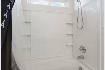 5176 W Oslin Ave, Fresno, CA 93722 - Photo 24