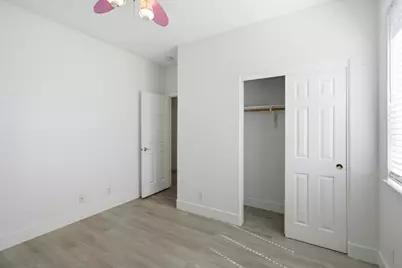 5176 W Oslin Ave, Fresno, CA 93722 - Photo 20